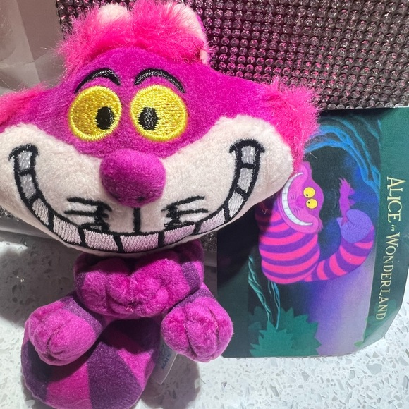 Alice in wonderland Cheshire Cat plush bag charm keychain stuffed animal cute - Picture 3 of 4